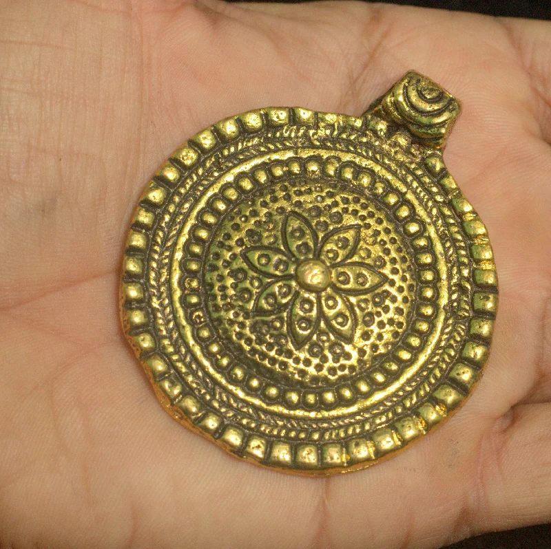 Antique Golden Metal Pendant 2.50 Inch