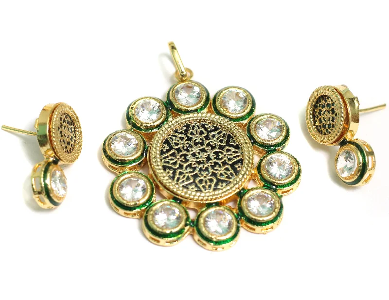 Kundan Thewa Pendant With Earring Set