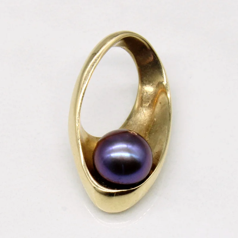 vintage-style diamond halo ring Pearl Charm