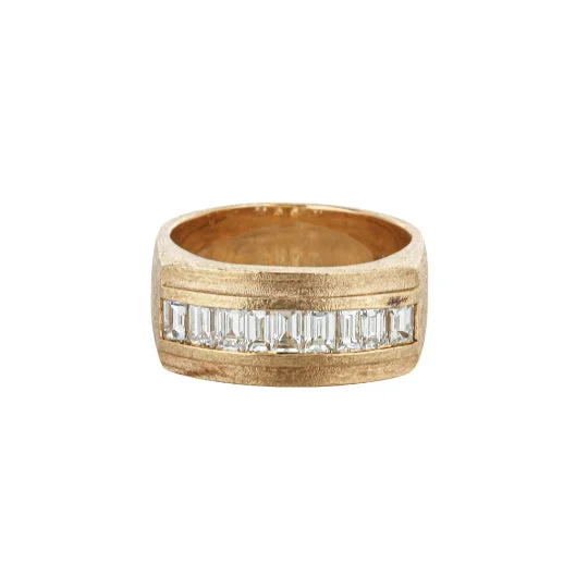 18K Rose Gold Emerald-Cut Diamond Band