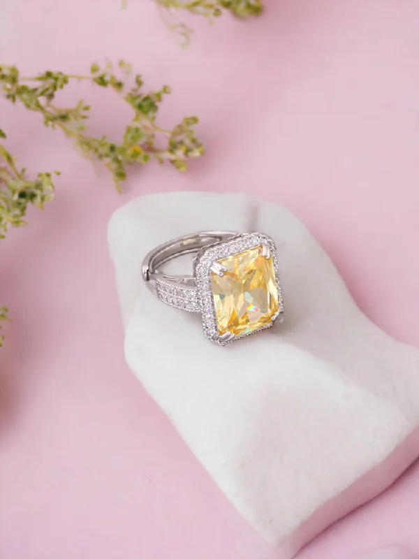 round cut diamond engagement ring Lemon Chrysa Zirconia Ring