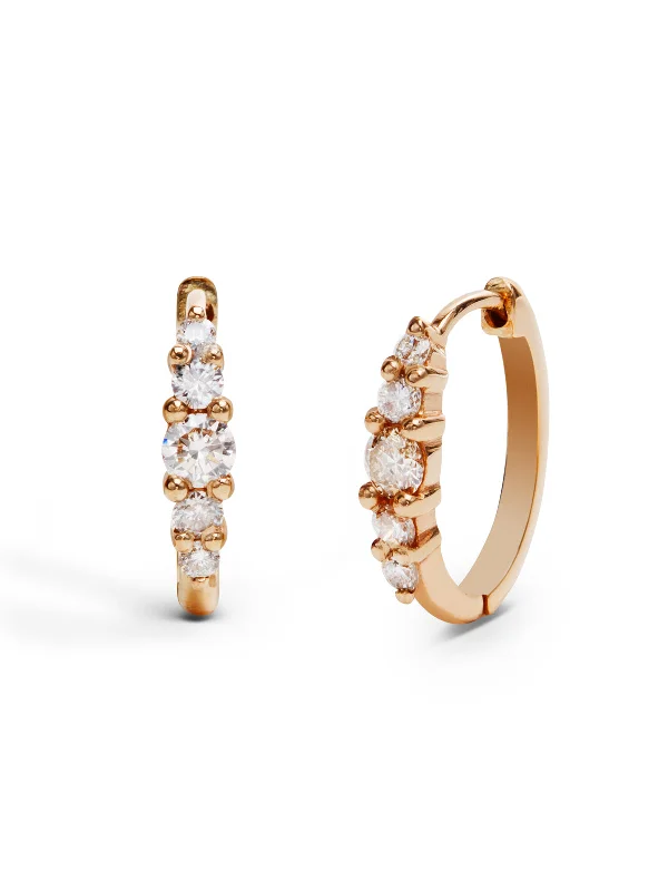 Medium Diamond Rivulet Yellow Gold Oval Hoop Earrings