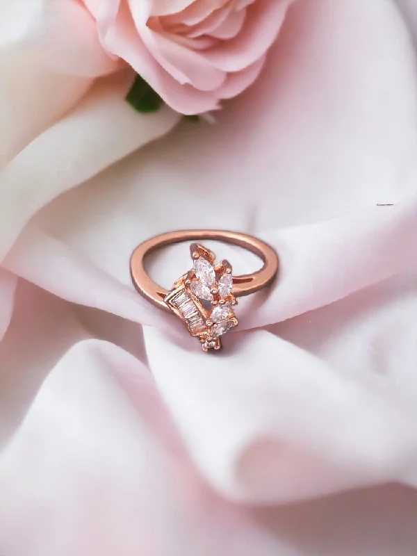 gold heart-shaped pendant necklace Rose Gold Sumesh Zirconia Ring