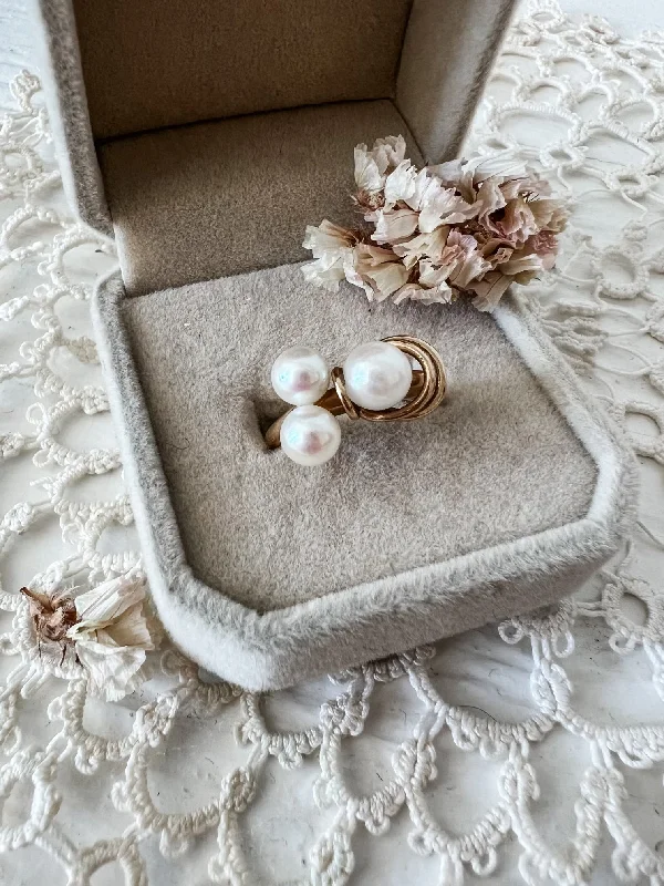 oval cut engagement ring platinum Vintage Triple Pearl Ring JD