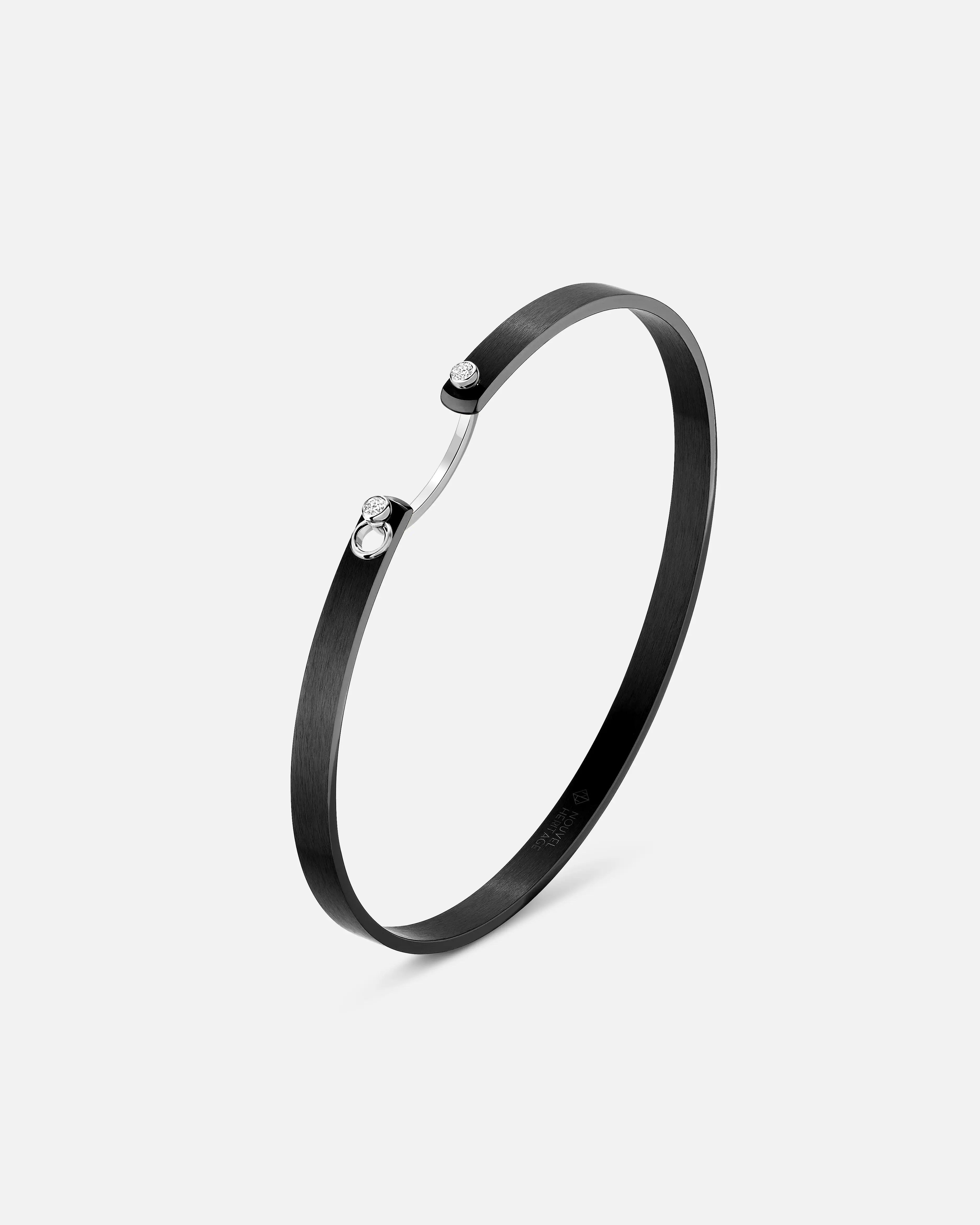 adjustable charm necklace Midnight In Manhattan Mood Bangle in White Gold