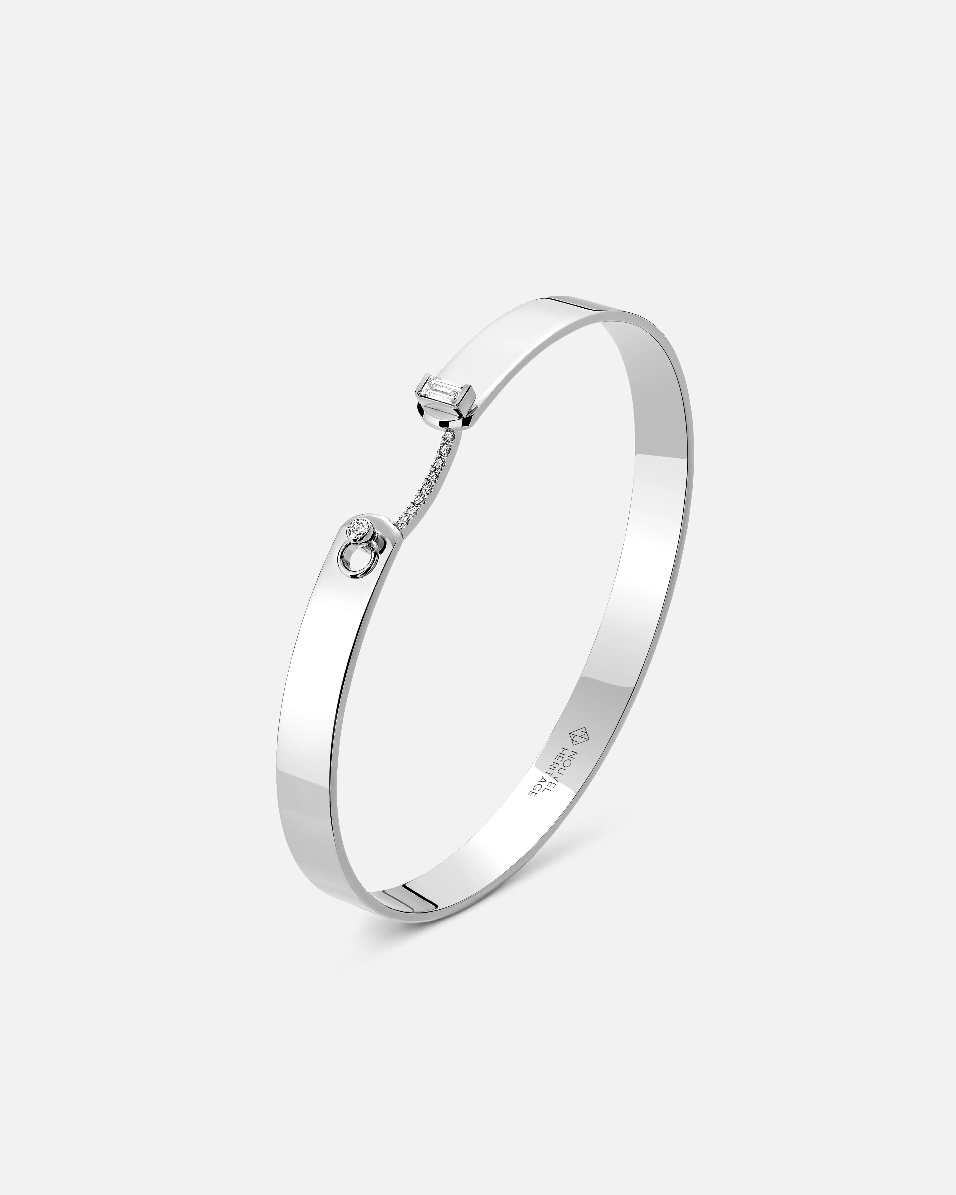 round-cut blue sapphire earrings Dinner Date GM Mood Bangle in White Gold