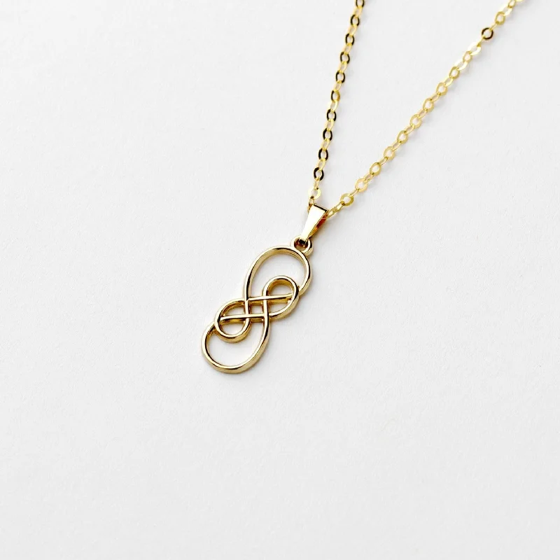 handcrafted braided silver bracelet Cara (Friendship Knot) Pendant