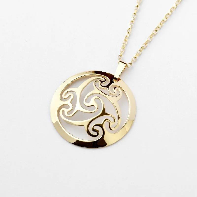 diamond halo pendant necklace Cashel Pendant