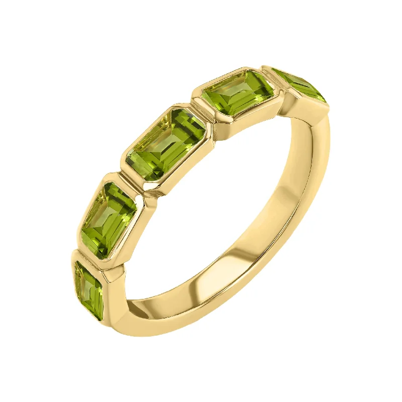 classic cubic zirconia pendant Peridot Emerald Cut Bezel Set Band