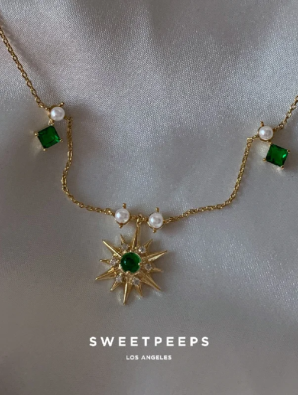 vintage-inspired gold locket Goddess Emerald Choker