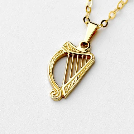 gold-plated chain necklace with charms Harp Pendant