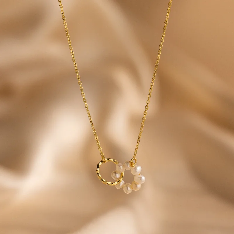 engraved pendant necklace Interlocking Pearl Necklace