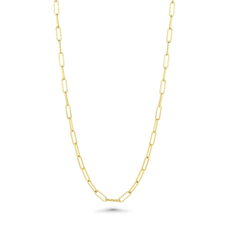 LARGE STAPLE CHAIN NECKLACE