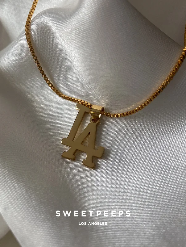 handcrafted raw crystal pendant Los Angeles Box Chain Necklace