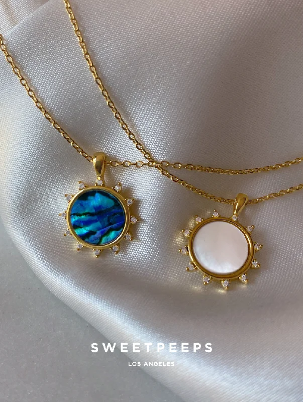 minimalist horseshoe necklace gold 18K Manifestation Energy Necklace (Manifestation)