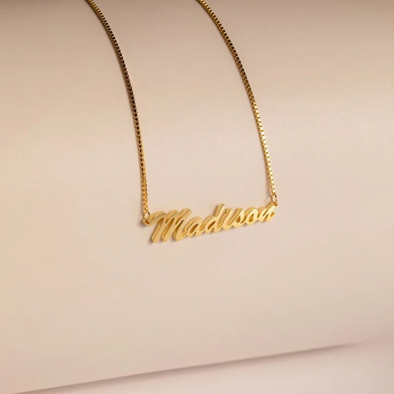 personalized engraved locket Natural Name Necklace in Box Chain