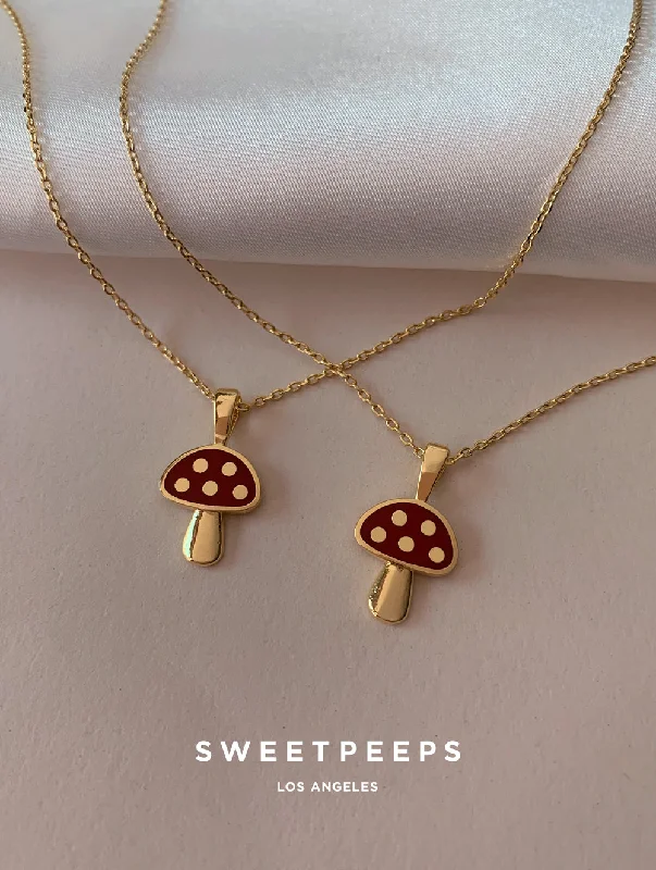 real opal ring for women Red Mushroom Necklace (Red Mushroom)