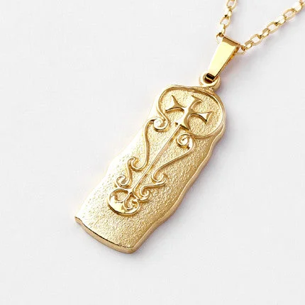 elegant pearl bridal set Riasc Standing Stone Pendant
