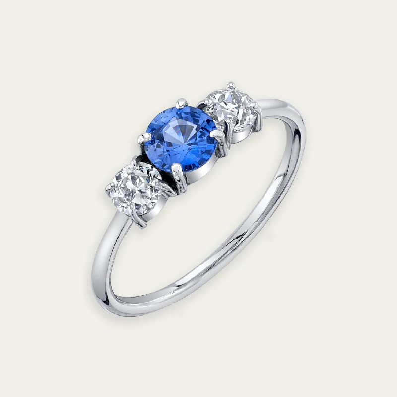 men’s silver ring with onyx SAPPHIRE AND DIAMOND THREE STONE RING